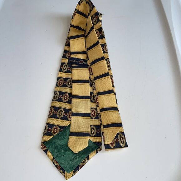 Vtg 90s Tommy Hilfiger yellow & navy blue paisley striped silk tie - Picture 4 of 6